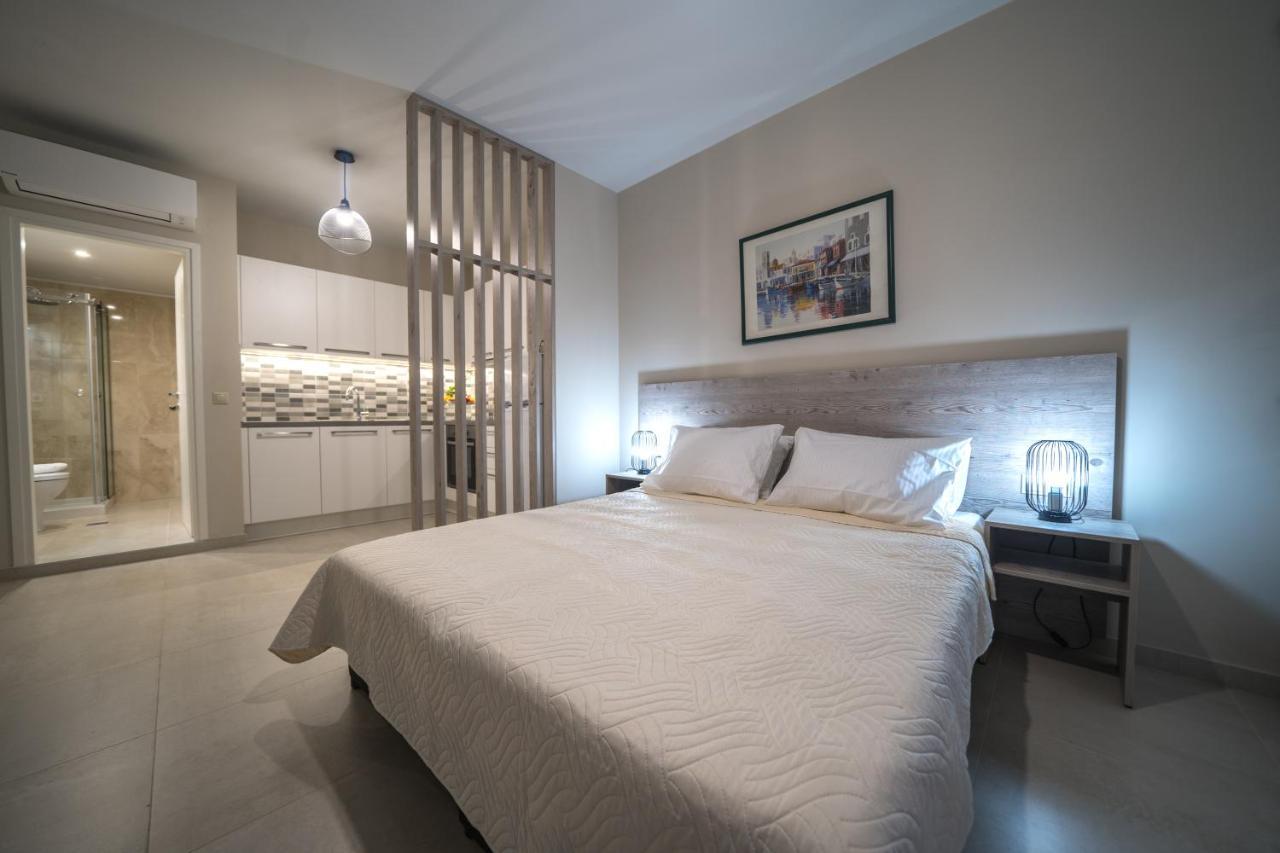 LargaStrada Suites Heraklion  Bagian luar foto