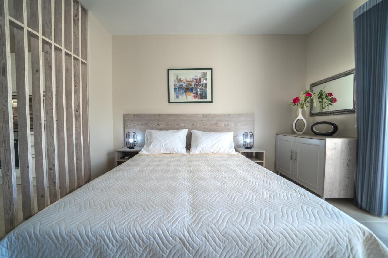 LargaStrada Suites Heraklion  Bagian luar foto