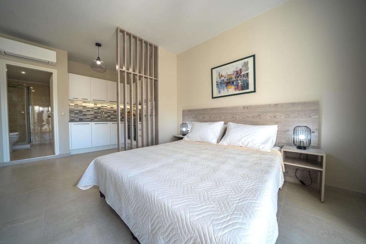 LargaStrada Suites Heraklion  Bagian luar foto